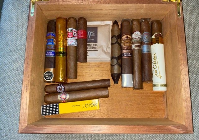 How to Smoke a Cigar