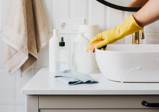 Bathroom Cleaning Routine